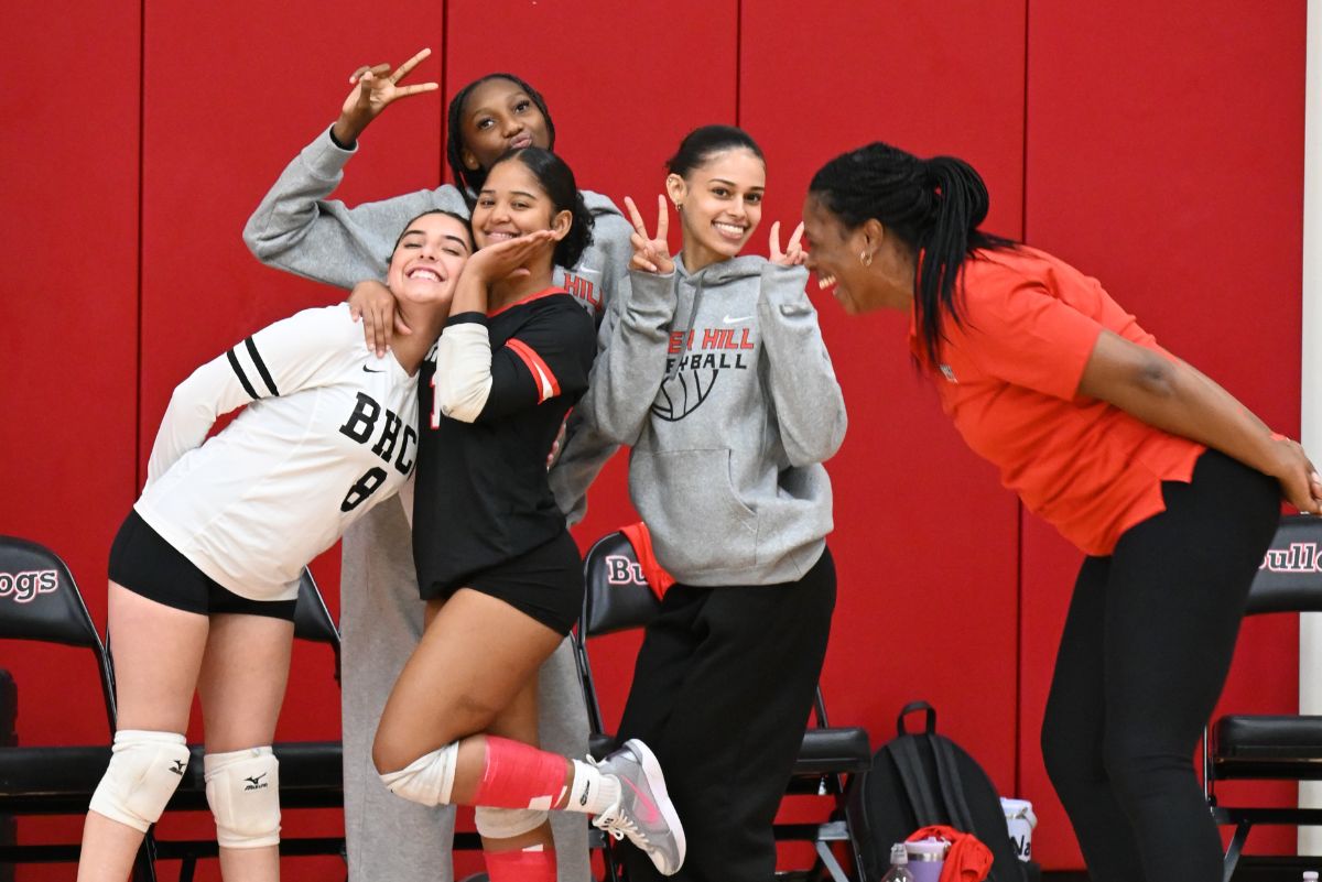 Volleyball players posing