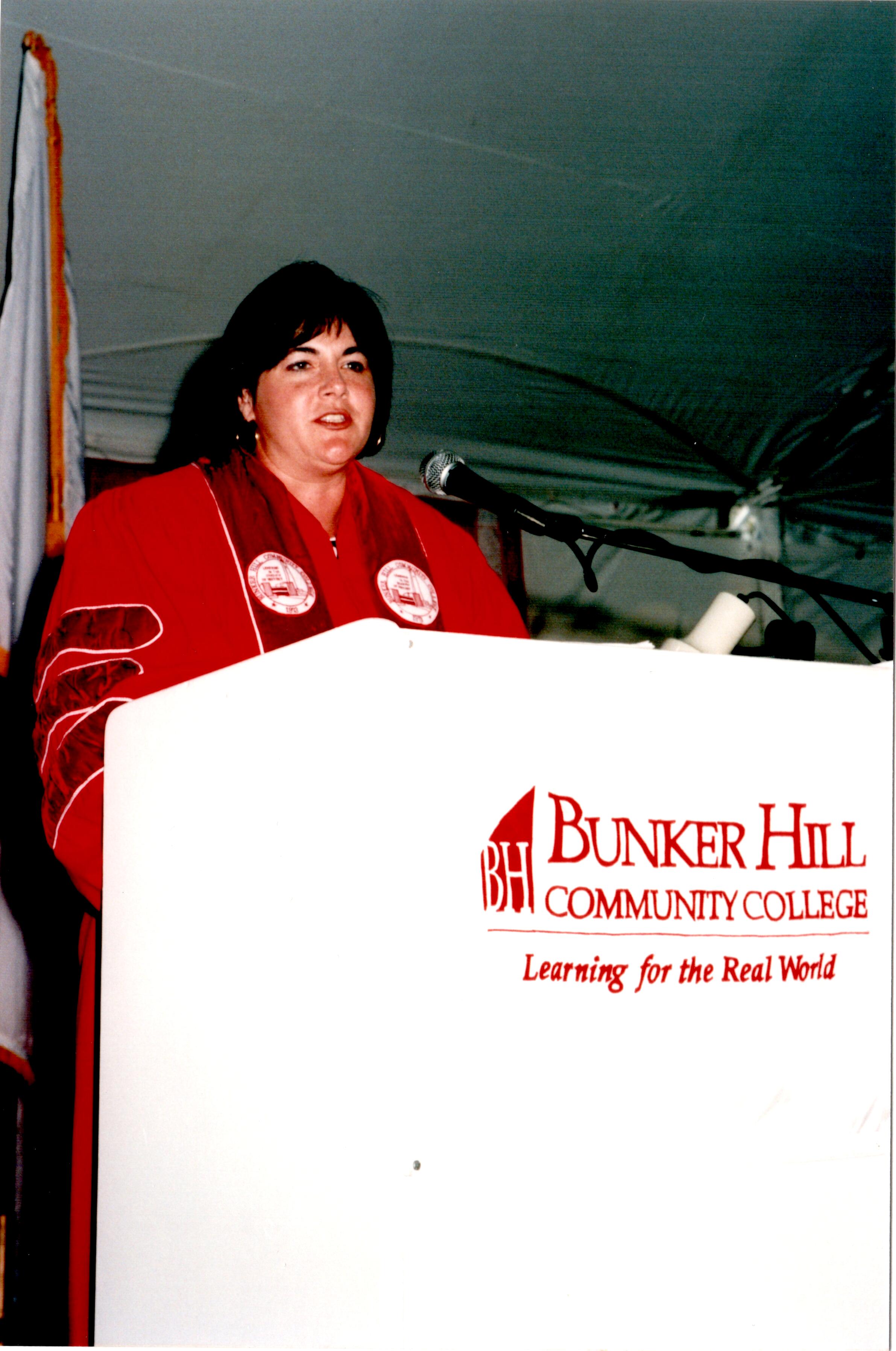 lt.gov_Jane_Swift99.jpg - Photo of Lieutenant Governor Jane Swift speaking at commencement